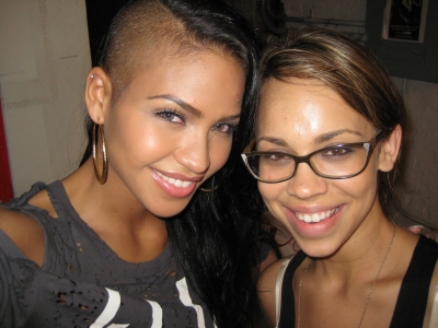 http://ladyartlooks.blogspot.com/2009/08/more-of-cassie-x-dimepiece-electro-love.html
