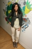 21721-cassie-mtv-trl-09-122-996lo.jpg