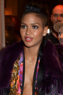 HQ
