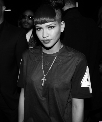 HQ
